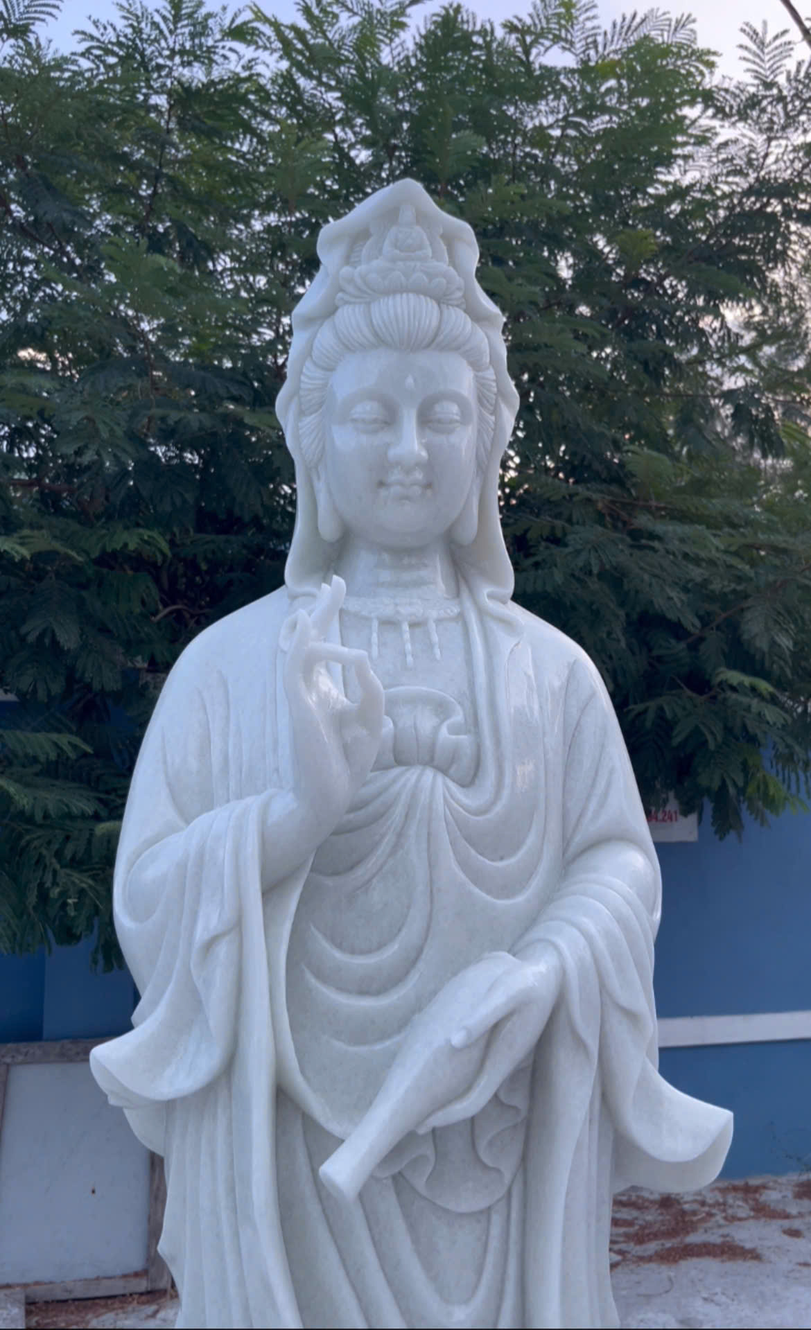 Tượng đá Địa Tạng Bồ Tát