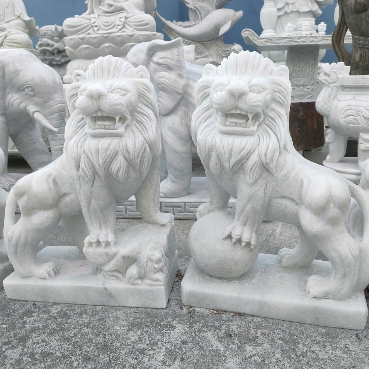 Tượng sư tử