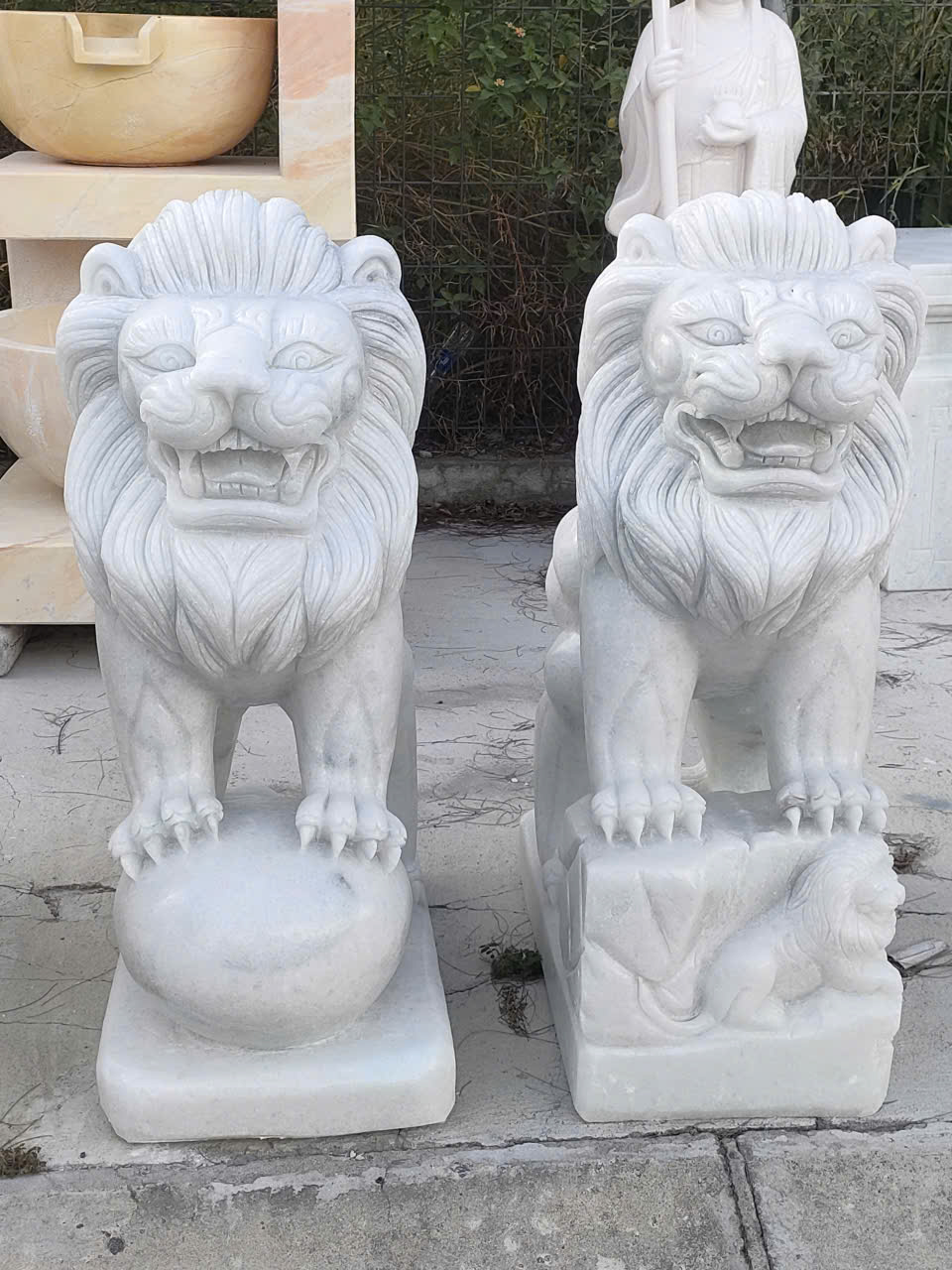 Tượng sư tử
