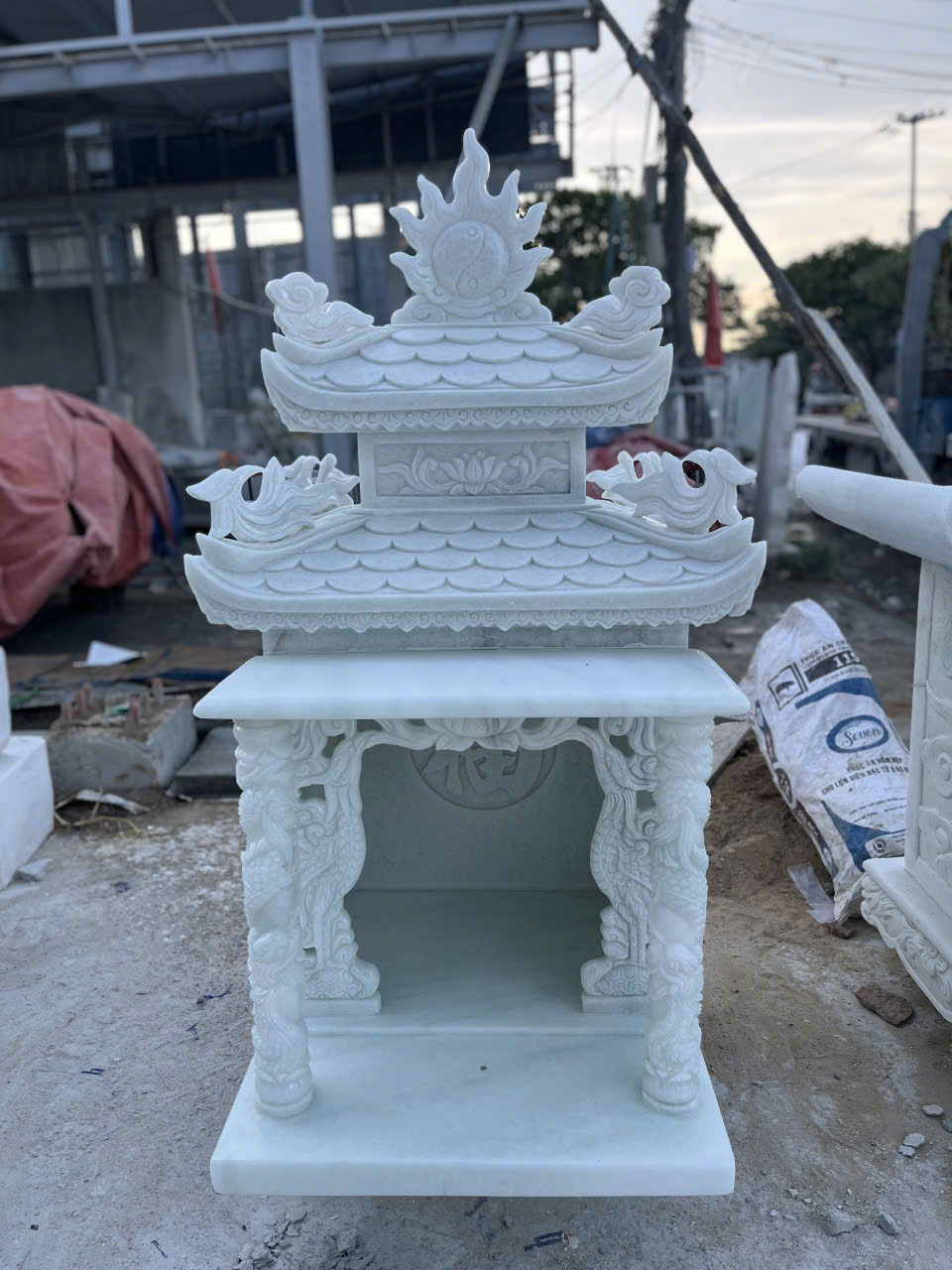 Cây hương bằng đá