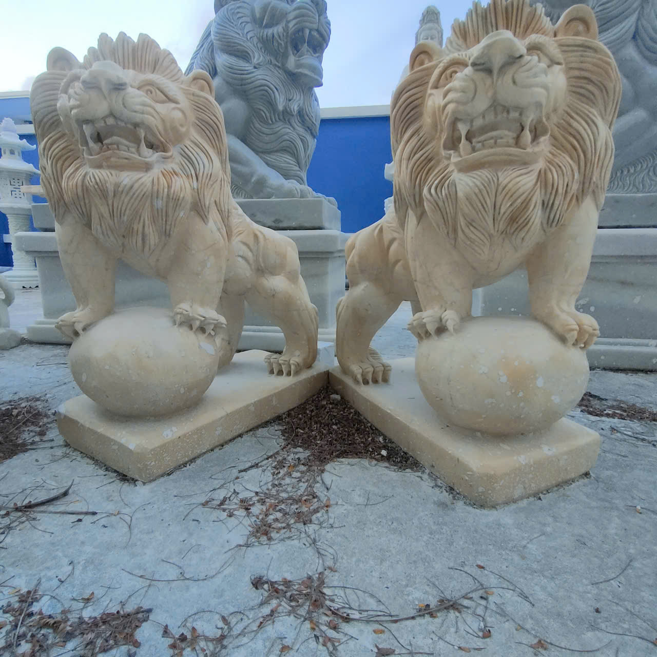 Tượng sư tử