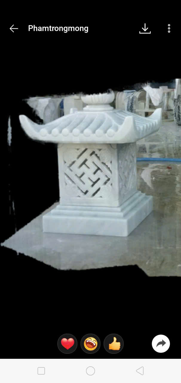Đèn đá lục lăng